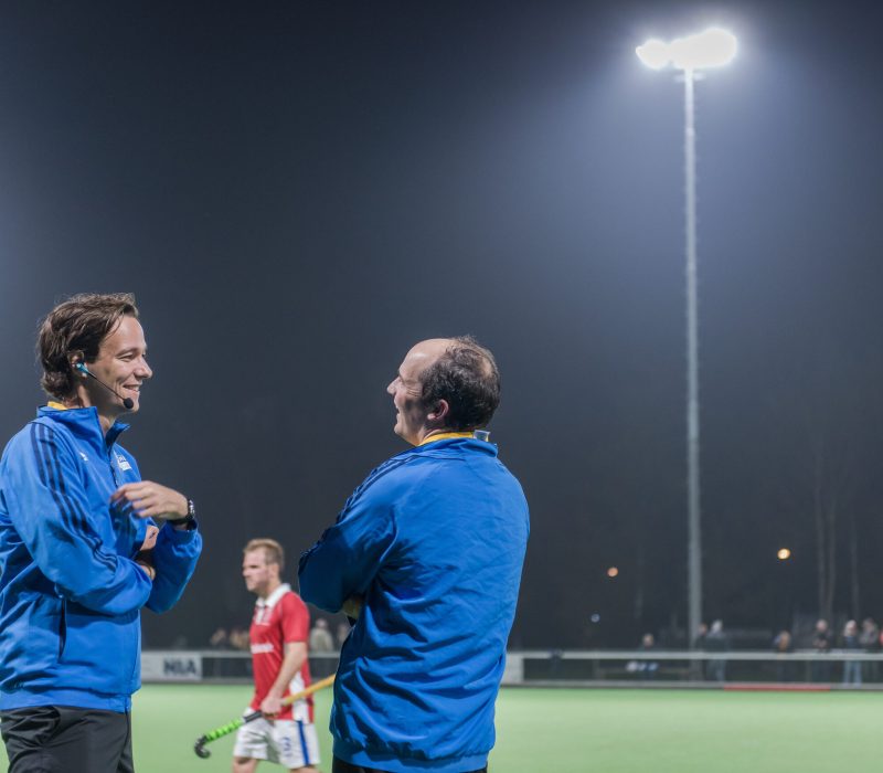 THC Hurley, scheidsrechters hebben een nabespreking. LED op Hurl THC Hurley, scheidsrechters hebben een nabespreking. LED op Hurl