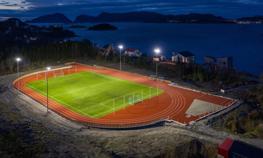 Herøy, Munkvoll stadion – idrettsbelysning – 20201210-465 Herøy, Munkvoll stadion - idrettsbelysning - 20201210-465